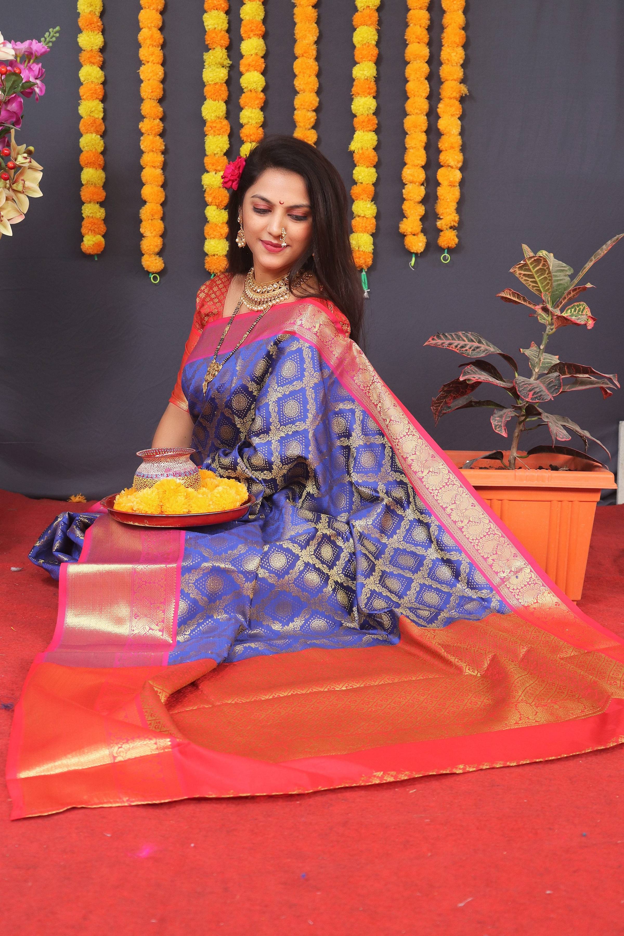 Jyoti Fashion Women's Blue Kanchipuram Silk Zari Woven Saree with Blouse