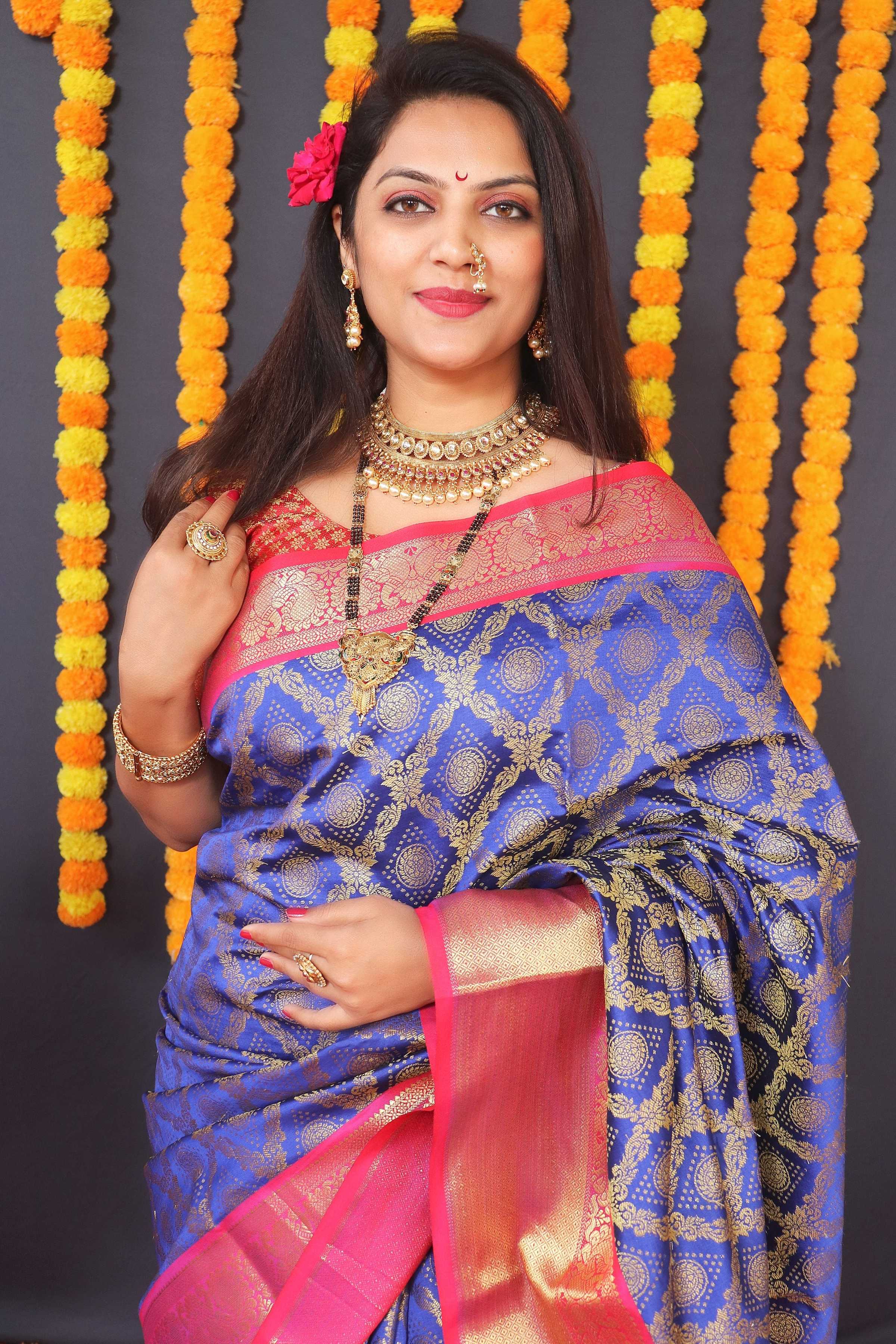 Jyoti Fashion Women's Blue Kanchipuram Silk Zari Woven Saree with Blouse