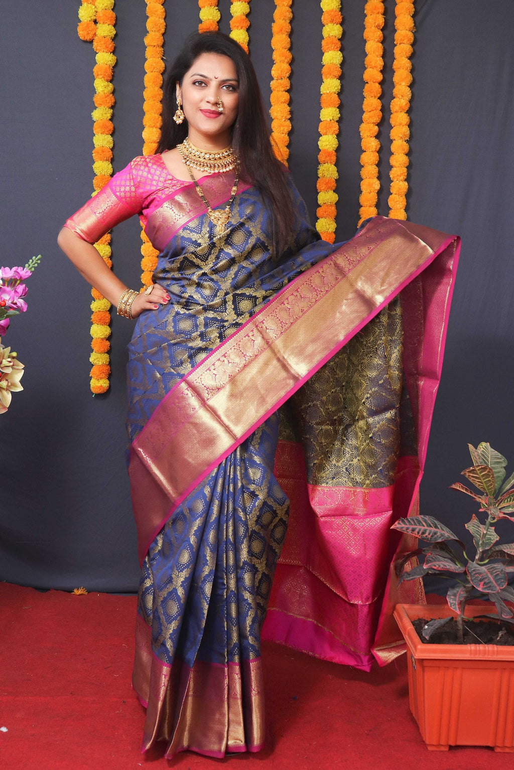 Jyoti Fashion Women's Navy Blue Kanchipuram Silk Zari Woven Saree with Blouse