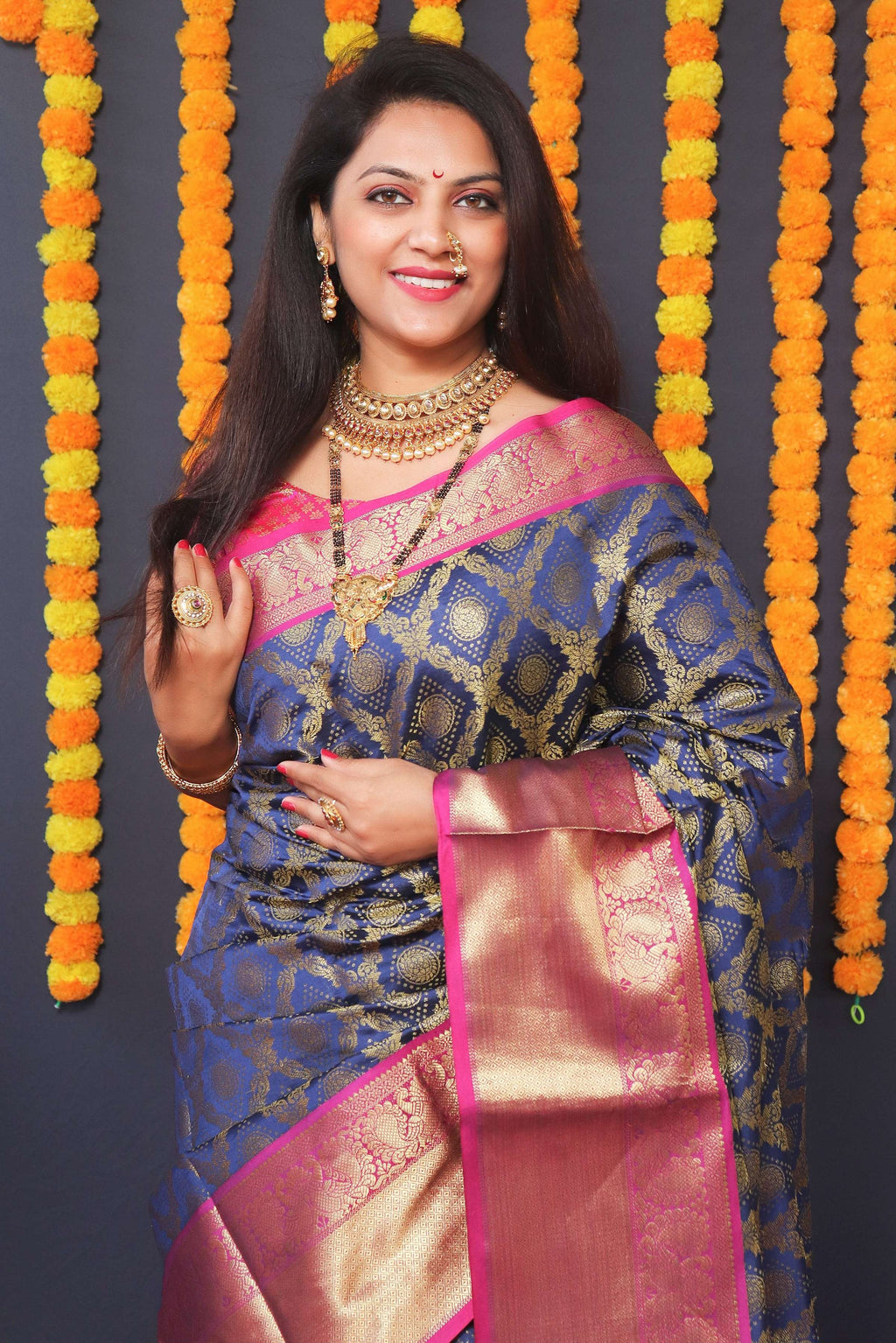 Jyoti Fashion Women's Navy Blue Kanchipuram Silk Zari Woven Saree with Blouse