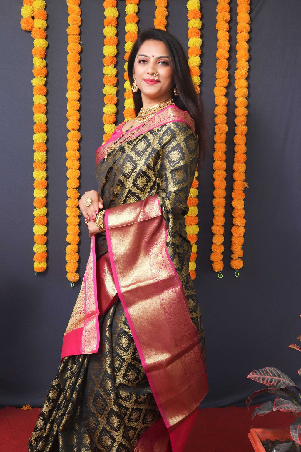 Jyoti Fashion Women's Black Kanchipuram Silk Zari Woven Saree with Blouse