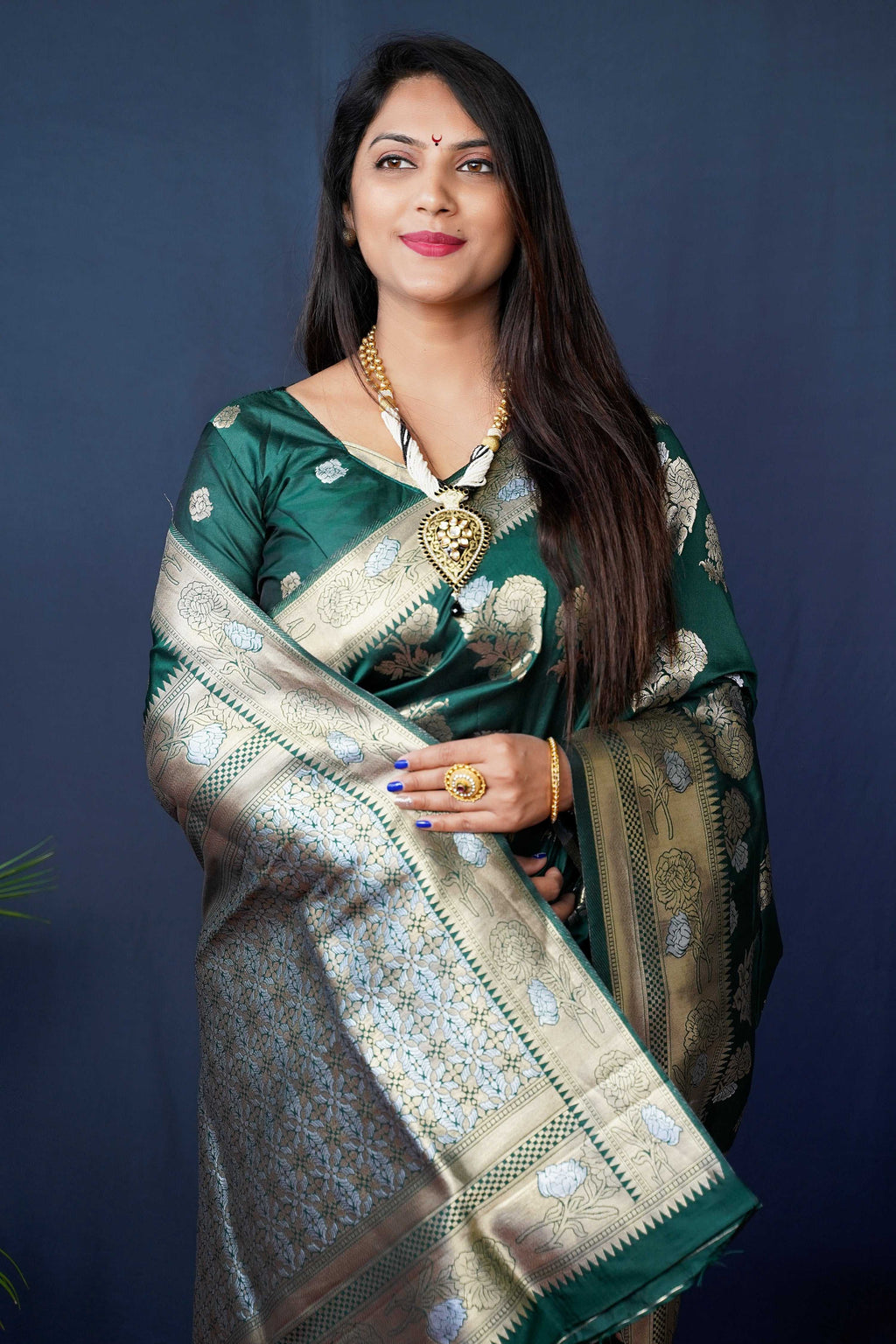 Jyoti Fashion Women's Bottle Green Handloom Banarasi Silk Zari Woven Saree with Blouse - Distacart