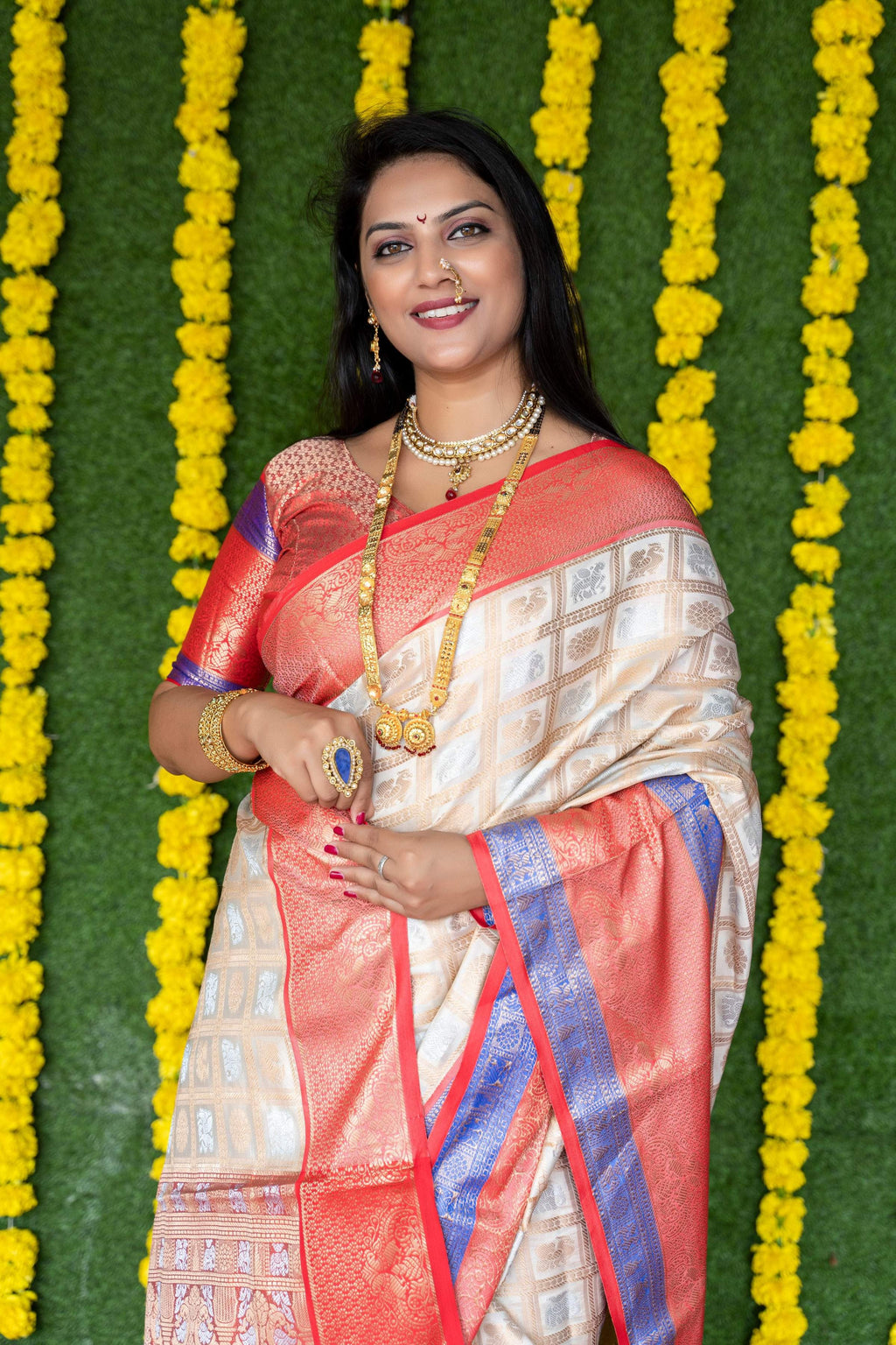Jyoti Fashion Women's Off White Kanchipuram Silk Zari Woven Saree with Blouse