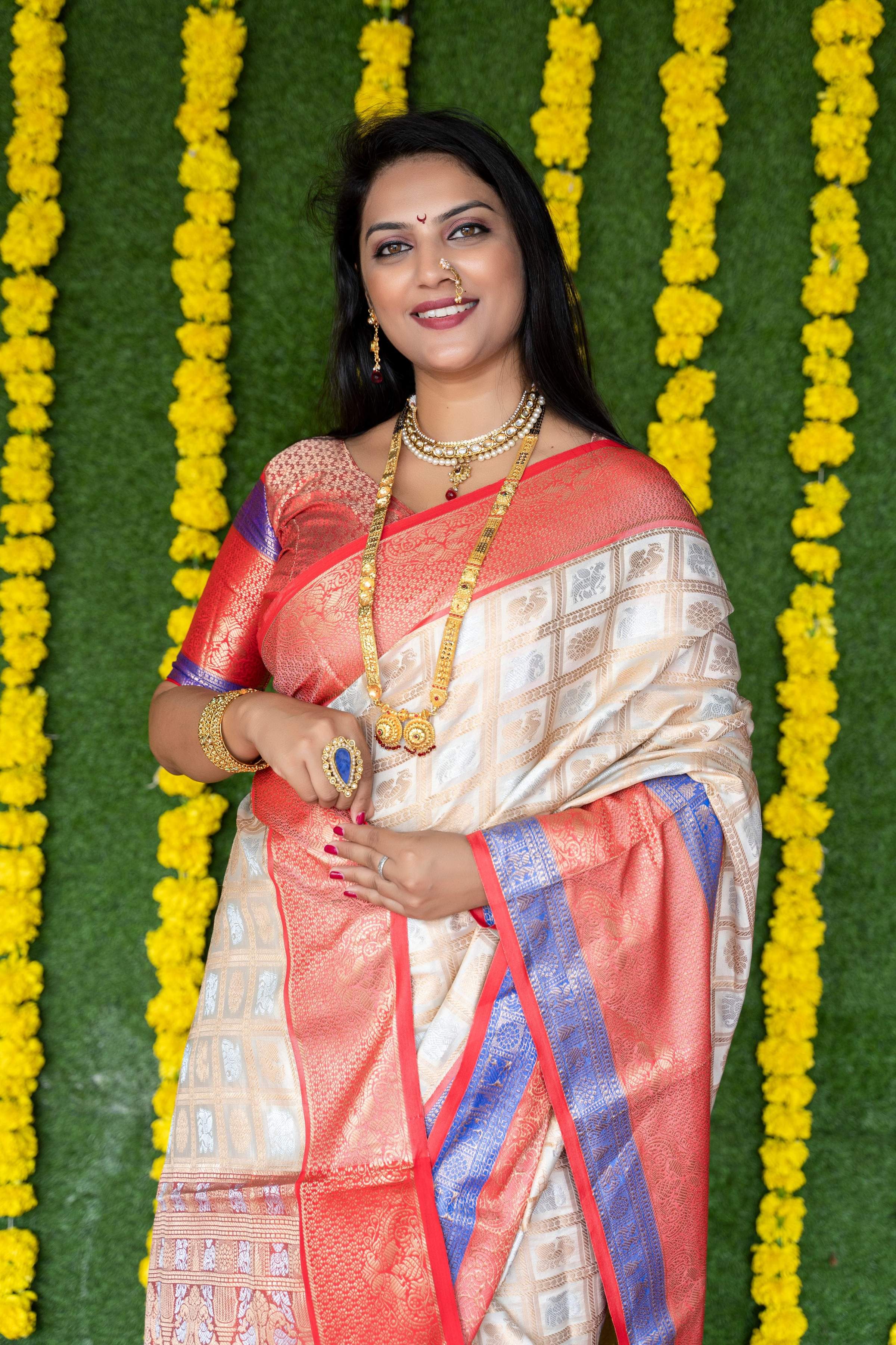 Jyoti Fashion Women's Off White Kanchipuram Silk Zari Woven Saree with Blouse