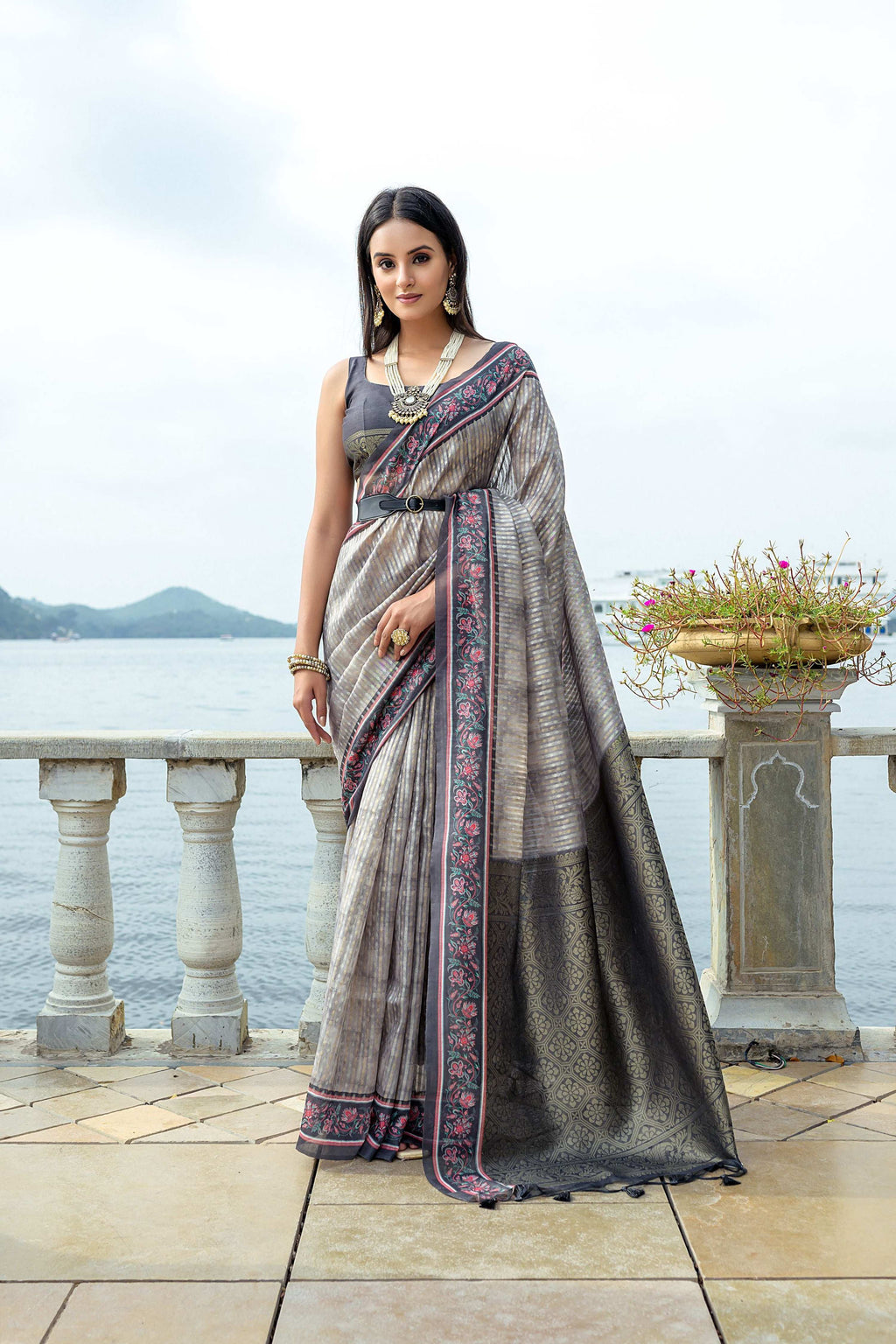 Jyoti Fashion Women's Grey Soft Silk Zari Woven Traditional Saree with Blouse