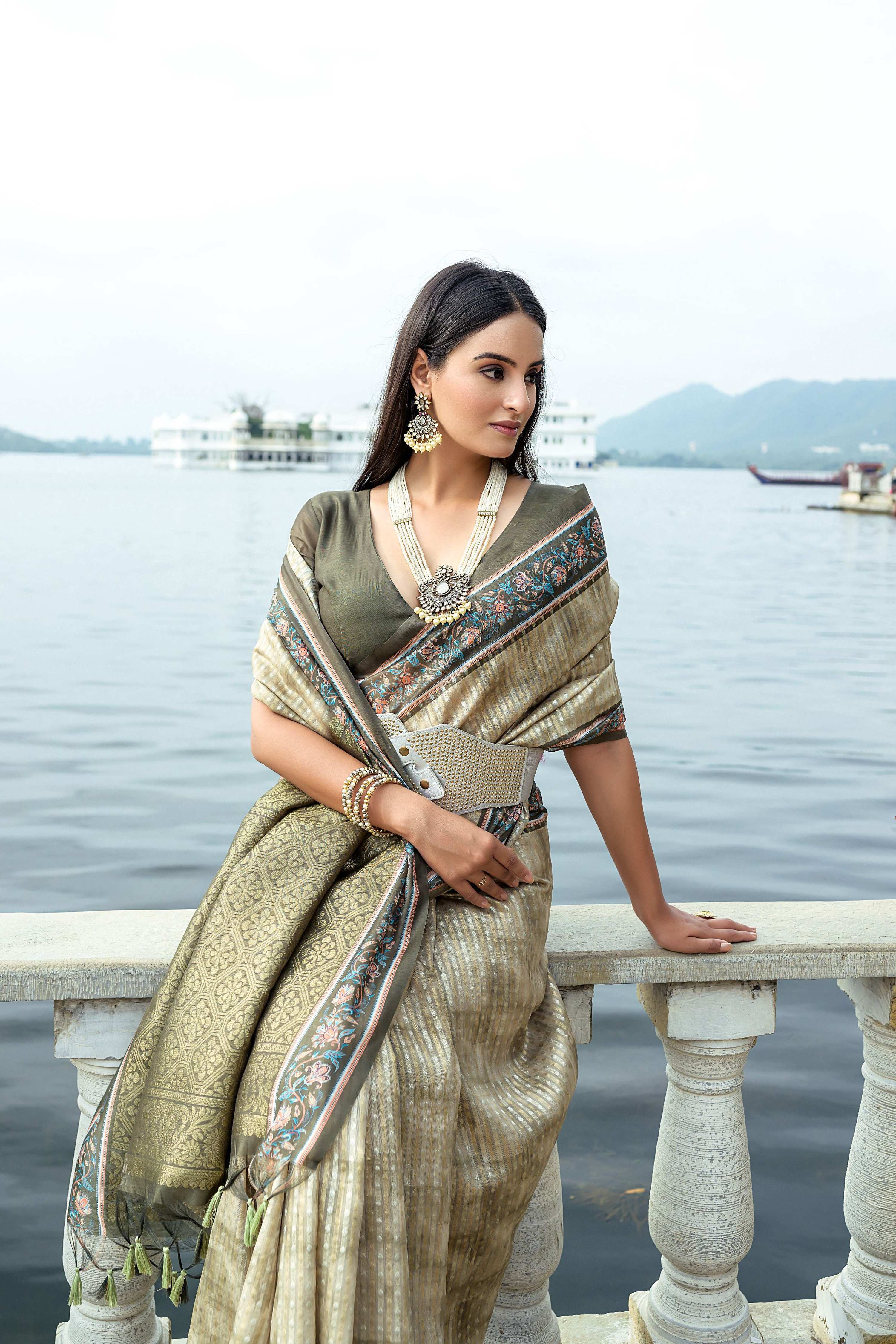 Jyoti Fashion Women's Mehendi Soft Silk Zari Woven Traditional Saree with Blouse