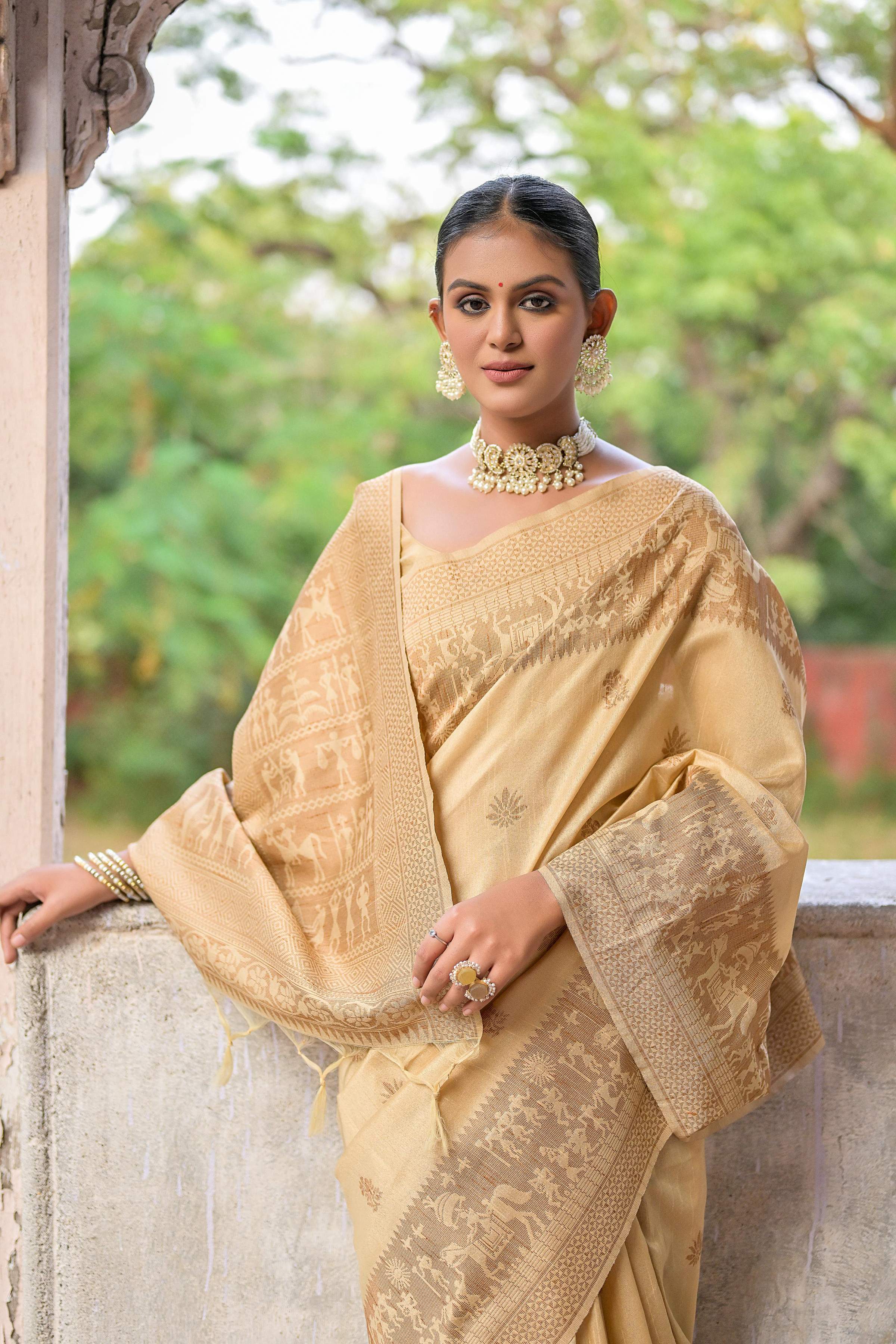 Jyoti Fashion Women's Beige Handloom Raw Silk Weaving Pallu Traditional Saree with Blouse