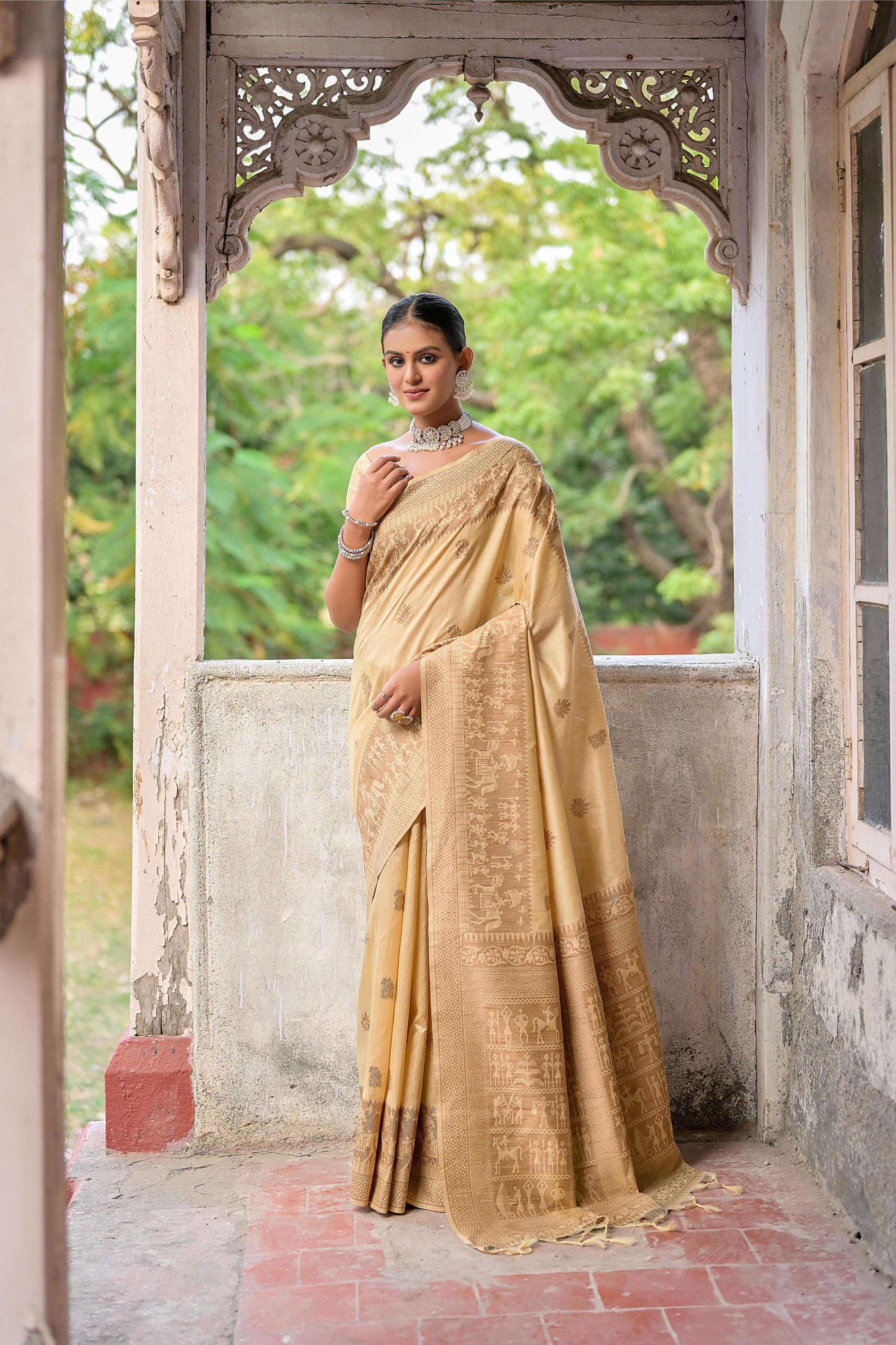 Jyoti Fashion Women's Beige Handloom Raw Silk Weaving Pallu Traditional Saree with Blouse