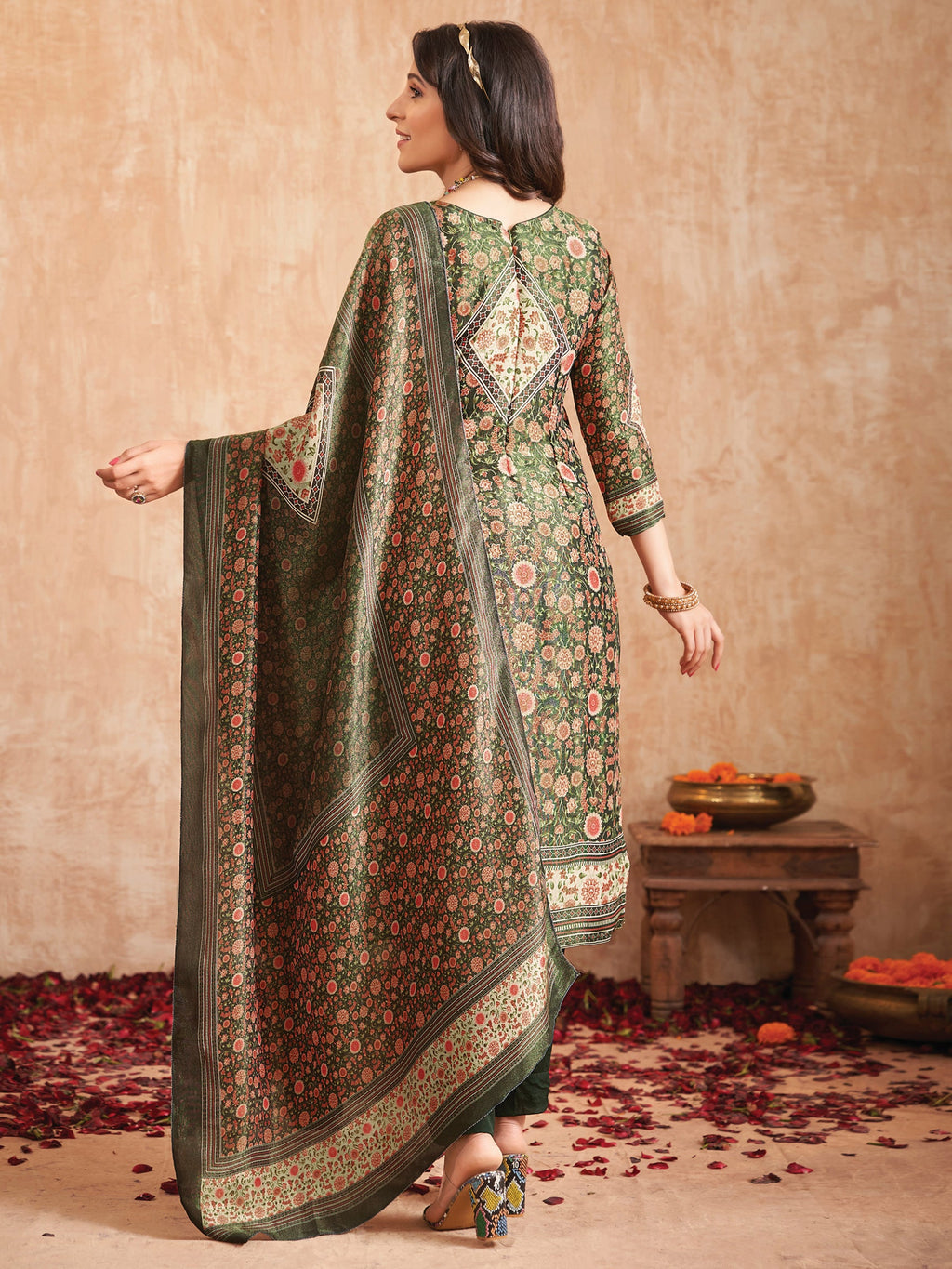 Jyoti Fashion Women's Green Pure Tissue Shimmer Floral Digital Print With Zardoshi Hand Work Salwar Suit Set