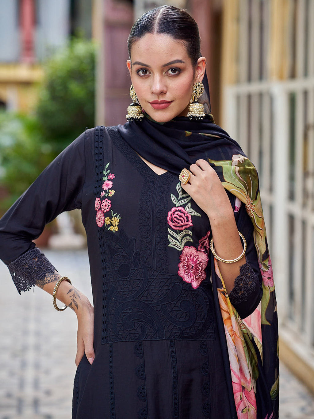 Jyoti Fashion Women's Black Muslin Resham Thread with Jari & Cut Work Salwar Suit Set