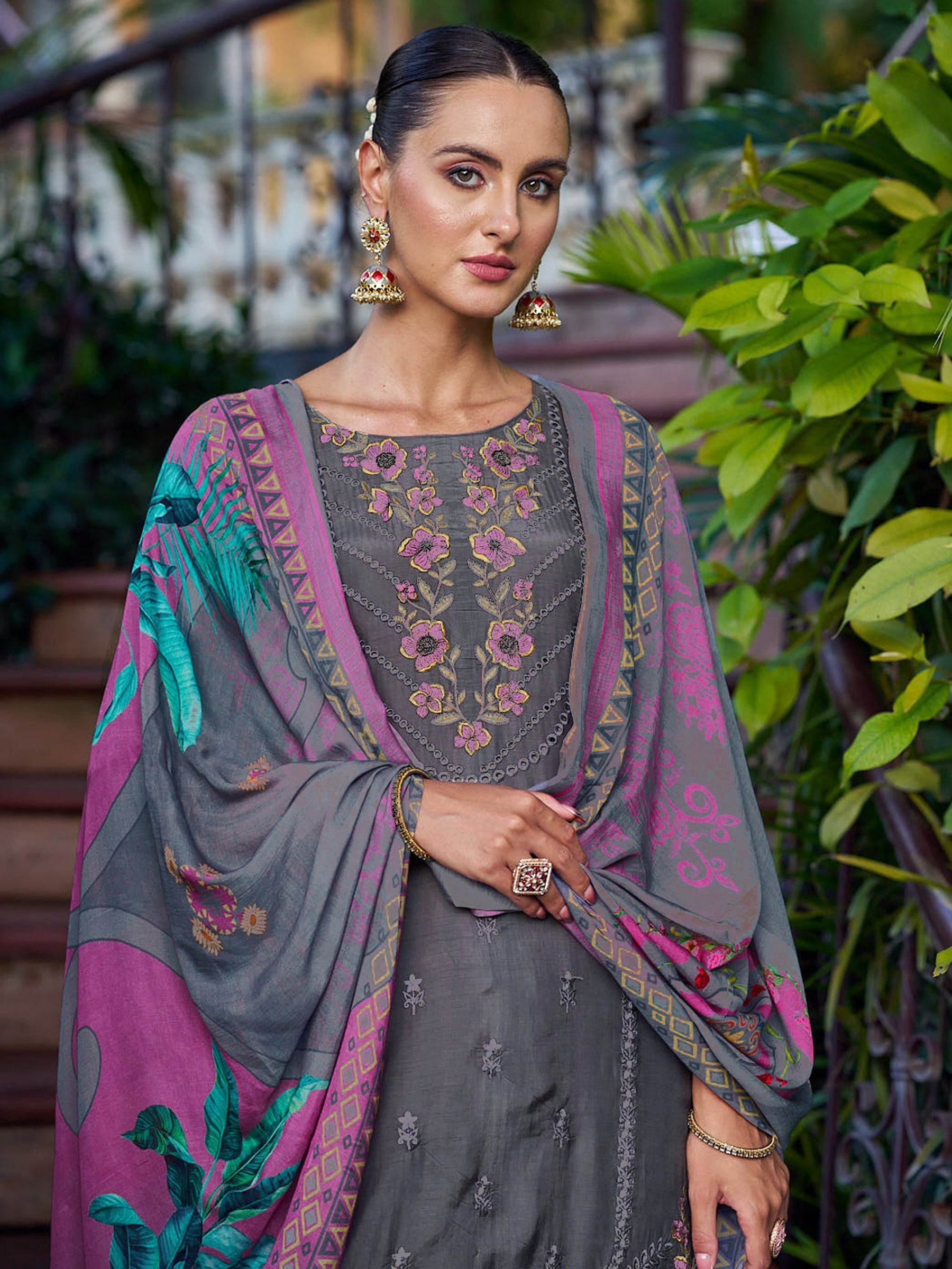 Jyoti Fashion Women's Grey Muslin Resham Thread with Jari & Cut Work Salwar Suit Set