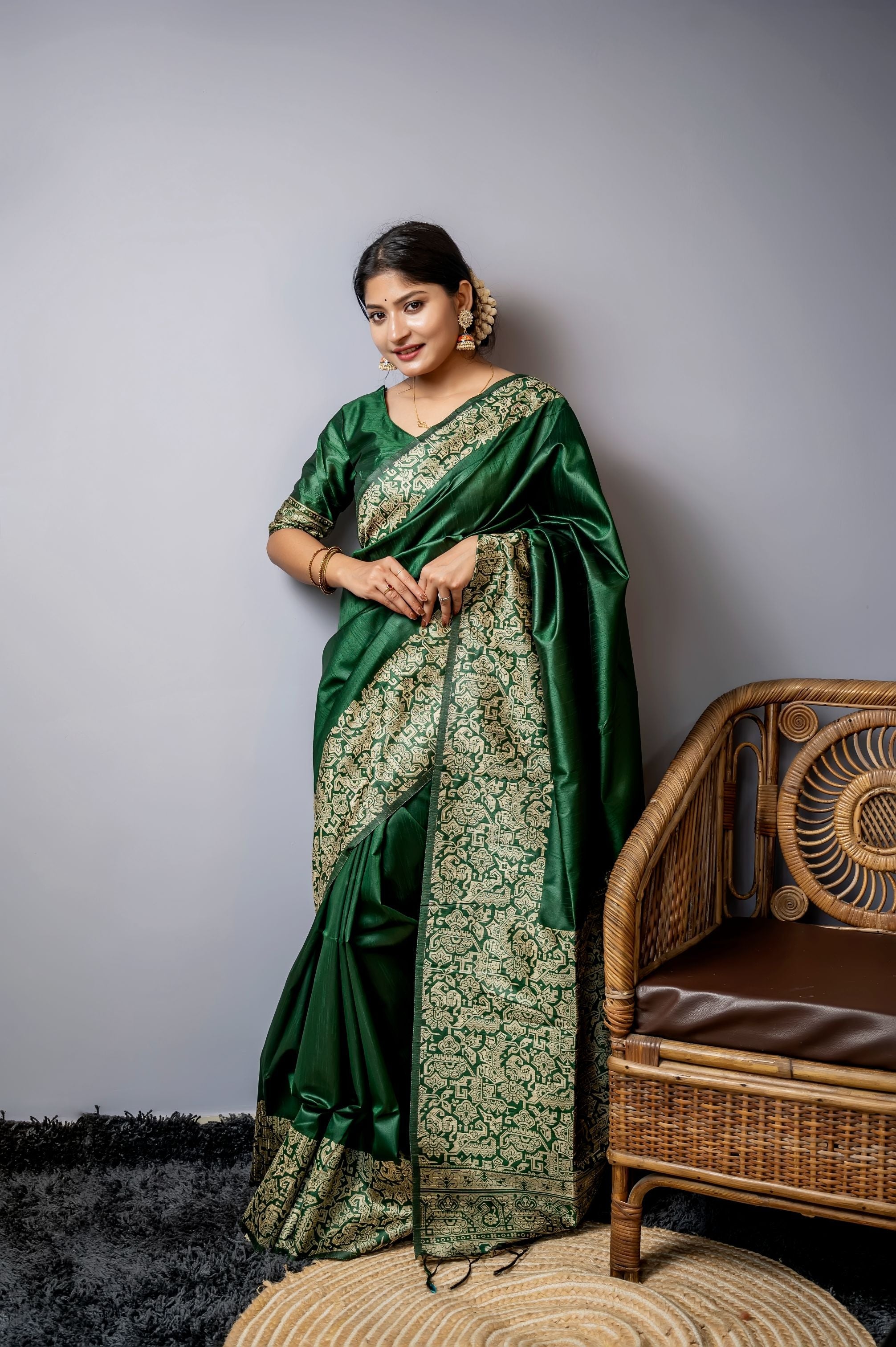 Jyoti Fashion Women's Bottle Green Handloom Raw Silk Weaving Designer Saree with Blouse - Distacart