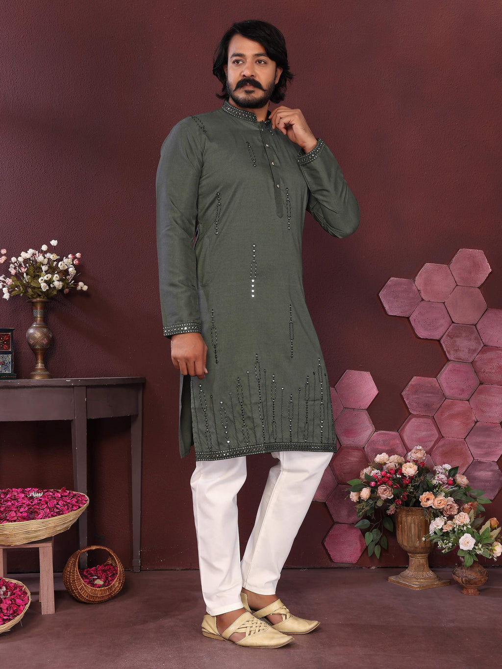 Jyoti Fashion Men's Green Mirror Embroidery Kurta with Pajama
