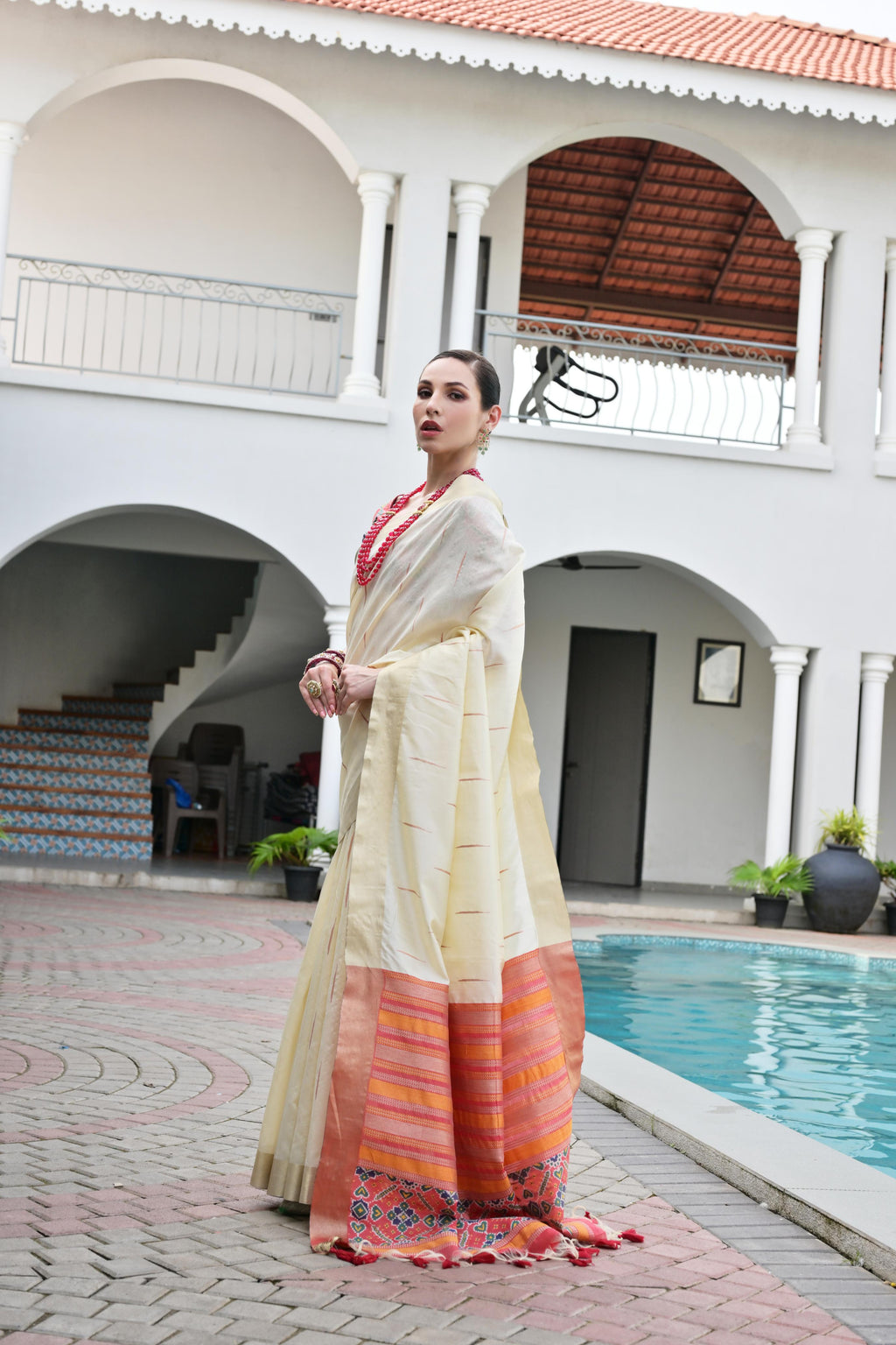 Jyoti Fashion Women's Off White Khadi Raw Silk Meena Weaving Patola Saree with Blouse - Distacart