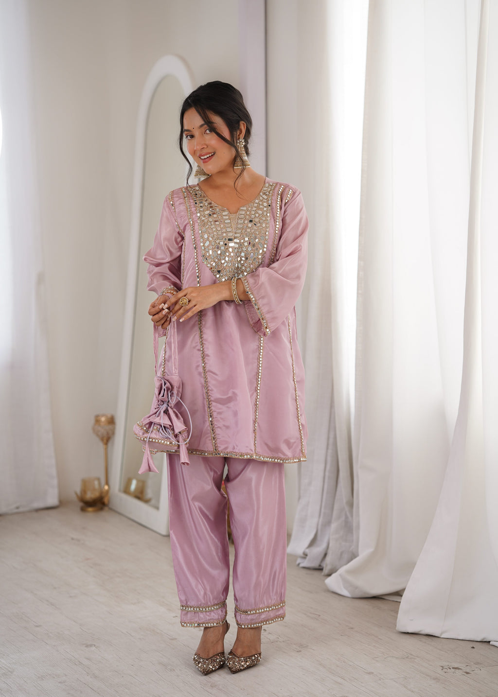 Jyoti Fashion Baby Pink HO Silk Embroidered Designer Kurta Set with Batwa - Distacart