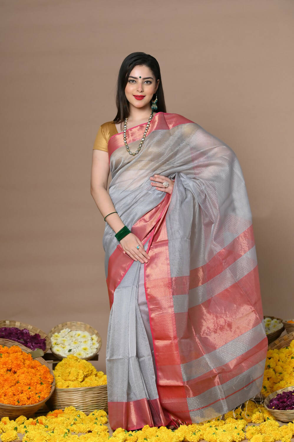 Very Much Indian Rajsi - Handloom Ari Checks Cotton Silk Saree With Golden Border - Grey