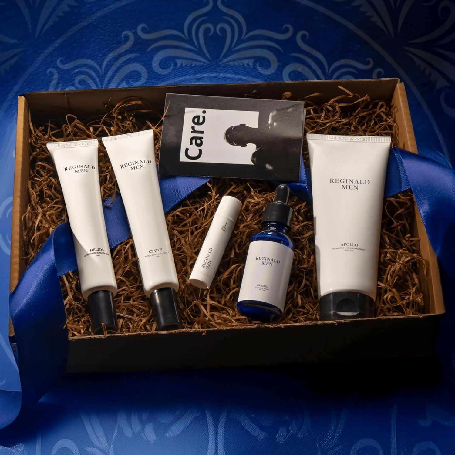 Reginald Men Complete Care Kit (Face wash, Moisturiser, Sunscreen, Serum, Lip Balm) - Distacart