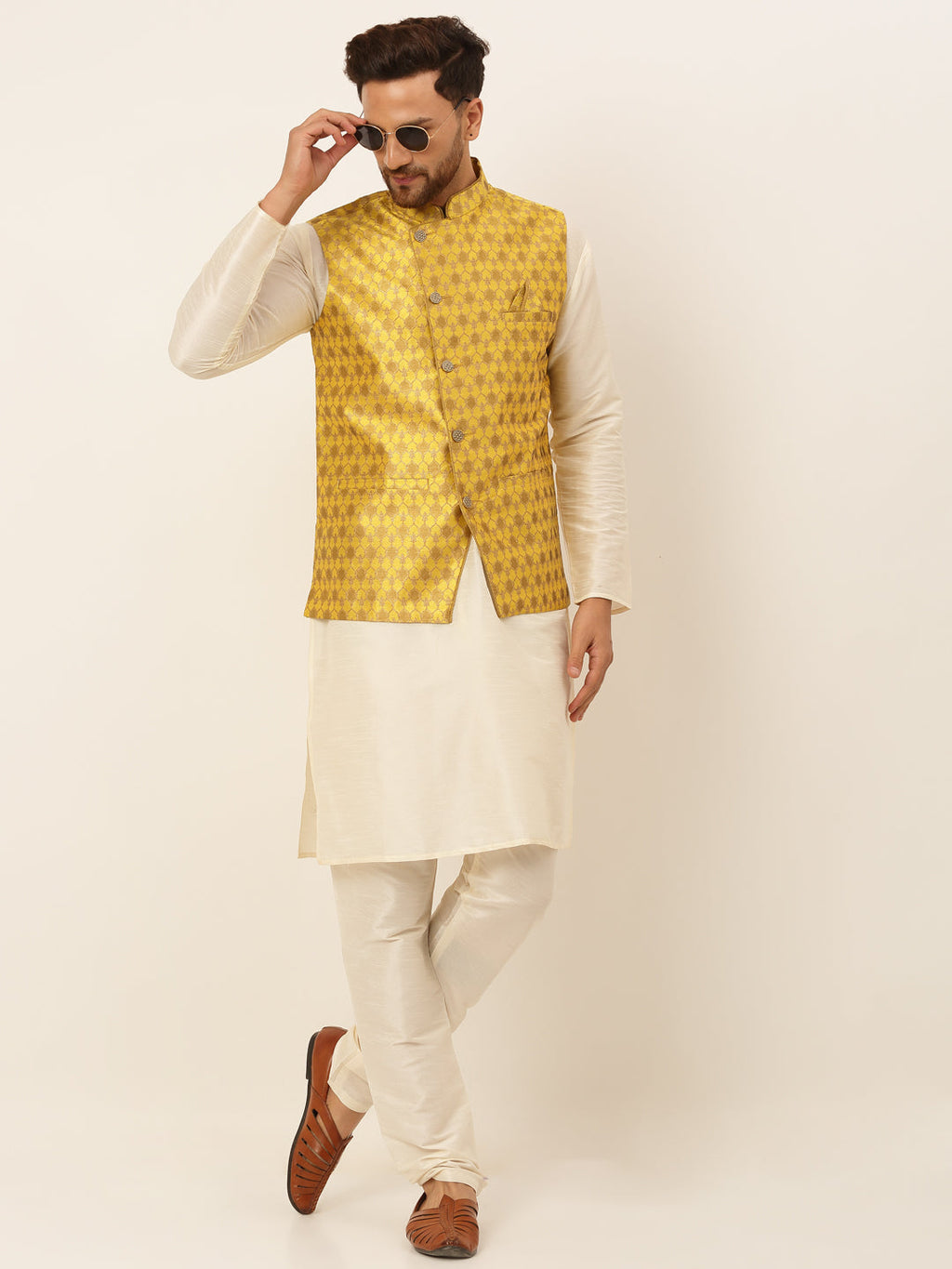 Jompers Men's Woven Design Waistcoat - Mustard