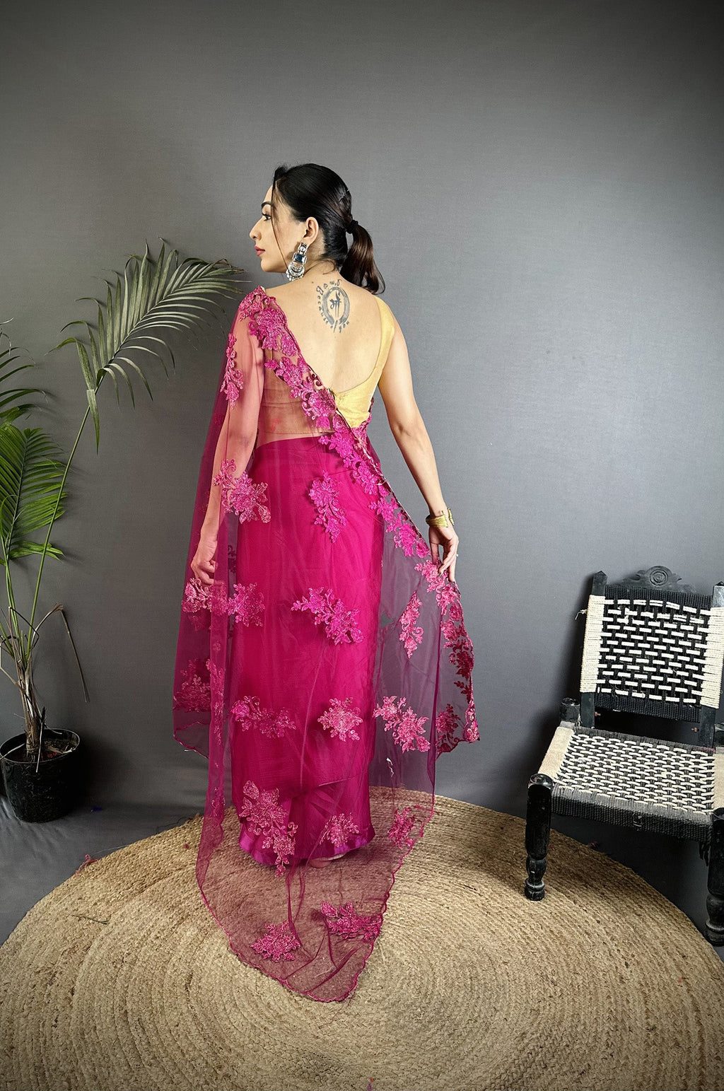 Joban Fashion Fuchsia Georgette Floral Embroidered Saree - Distacart