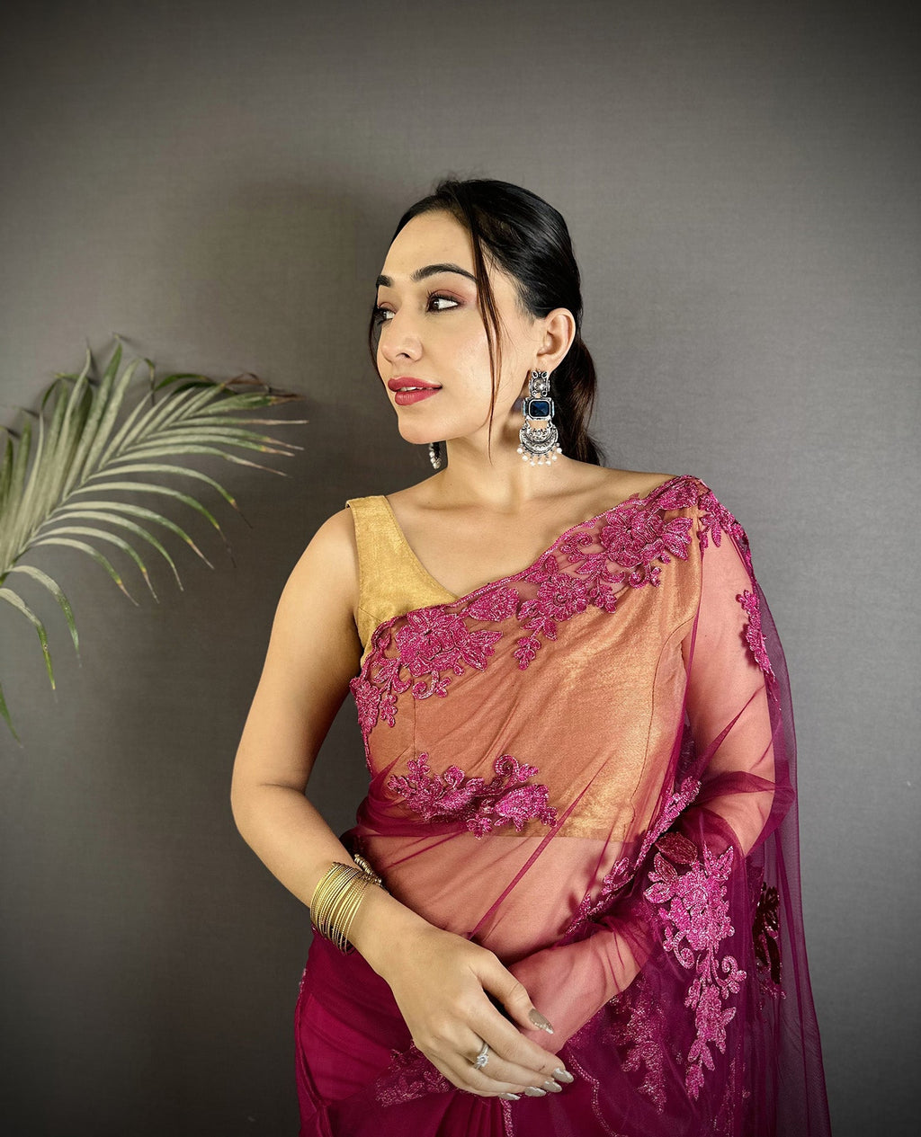 Joban Fashion Fuchsia Georgette Floral Embroidered Saree - Distacart