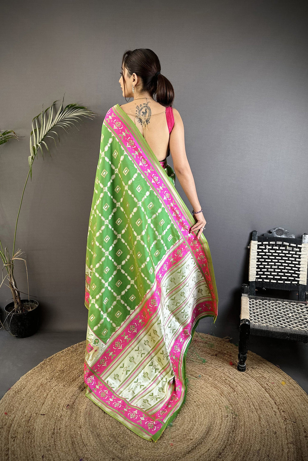 Joban Fashion Parrot Green Banarasi Silk Motifs Inspired By Nature Saree - Distacart