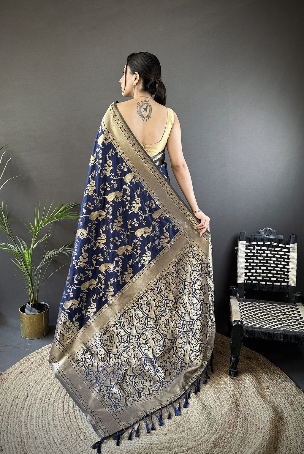 Joban Fashion Navy Blue Banarasi Soft Lichi Silk Floral and Zari Pattern Saree - Distacart