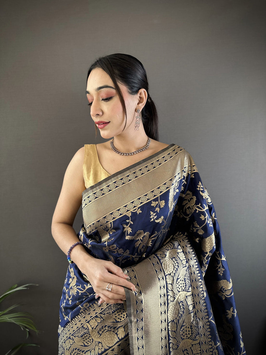 Joban Fashion Navy Blue Banarasi Soft Lichi Silk Floral and Zari Pattern Saree - Distacart
