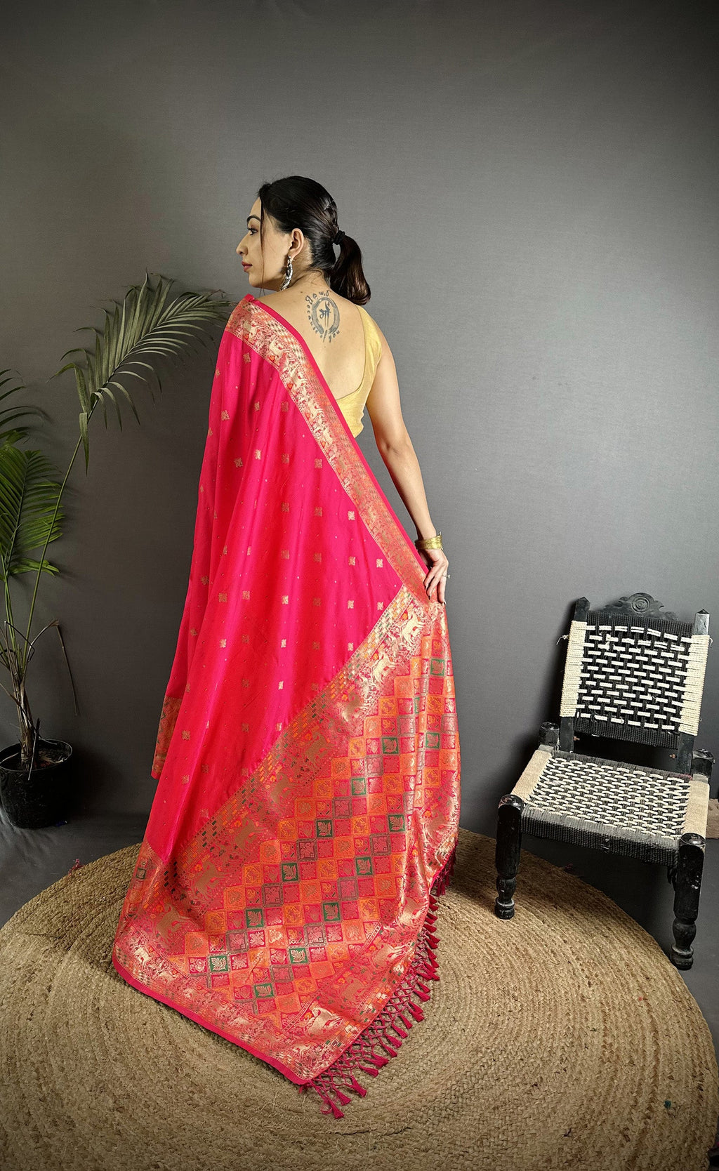 Joban Fashion Pink Soft Lichi Silk Multicolour Minakari Weaving Saree - Distacart