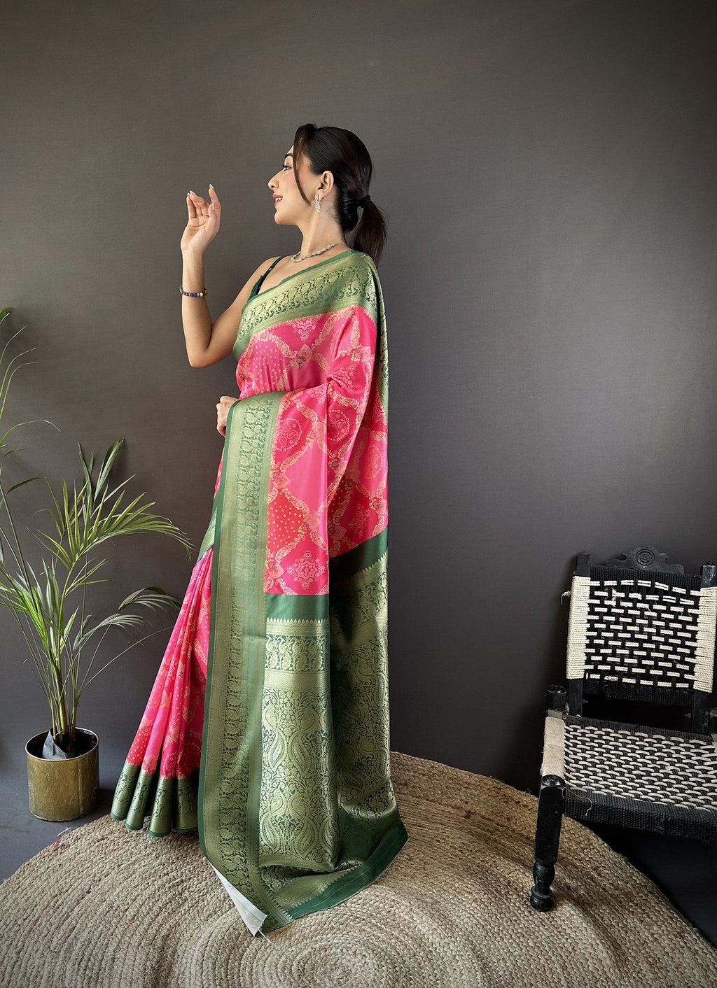 Joban Fashion Pink Soft Lichi Silk Rangcut Jacquard weave Saree - Distacart