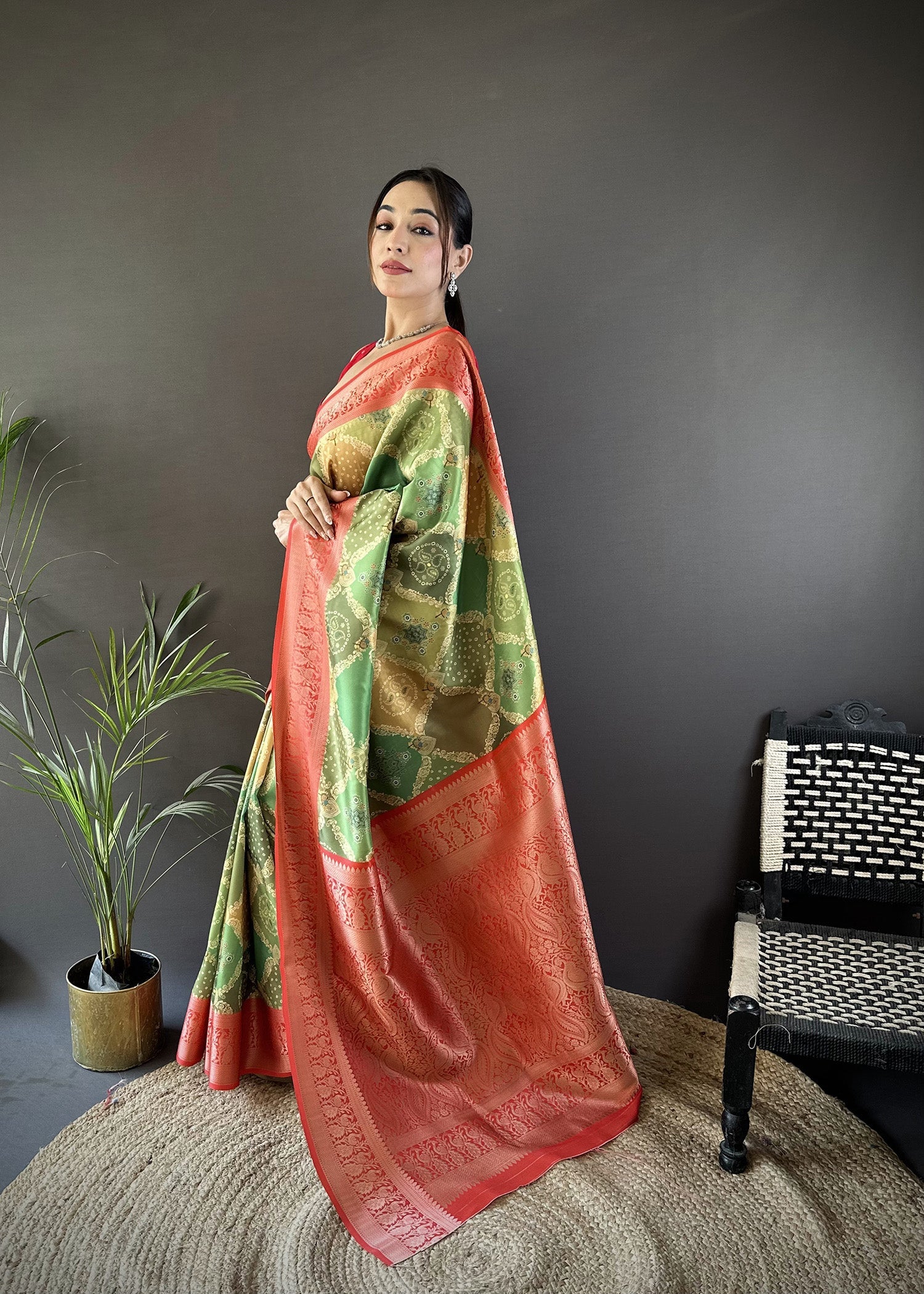 Joban Fashion Olive Green Soft Lichi Silk Rangcut Jacquard weave Saree - Distacart