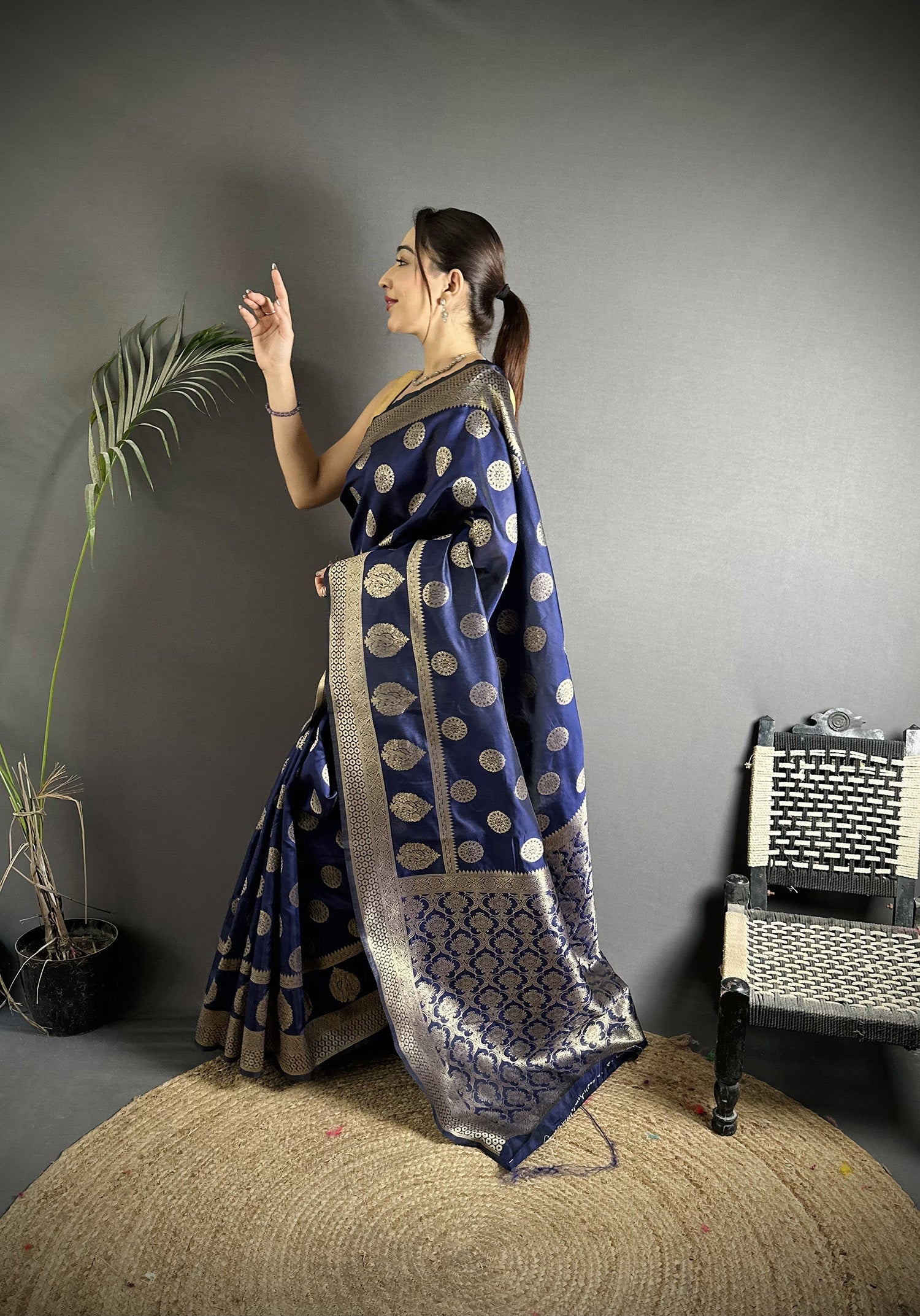 Joban Fashion Navy Blue Soft Banarasi Silk Jacquard Weaving Saree - Distacart