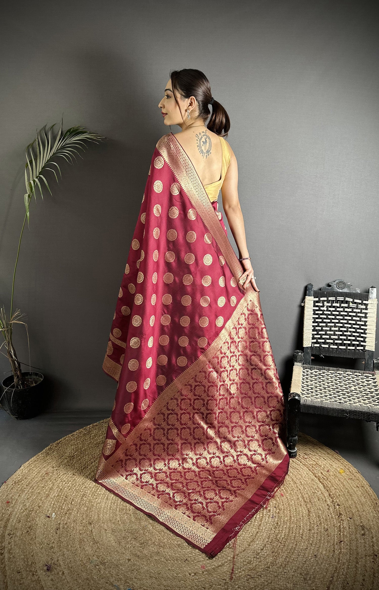 Joban Fashion Maroon Soft Banarasi Silk Jacquard Weaving Saree - Distacart