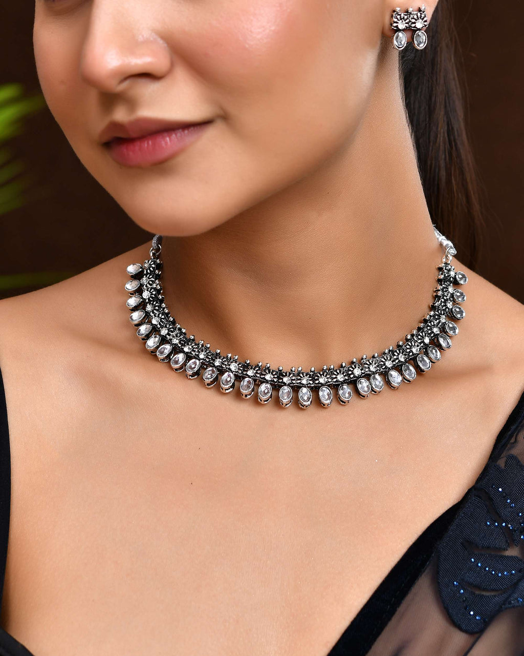 Jewels Nest Antique Finish Adjustable Necklace with Teardrop Motifs