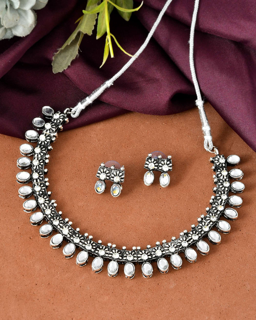 Jewels Nest Antique Finish Adjustable Necklace with Teardrop Motifs