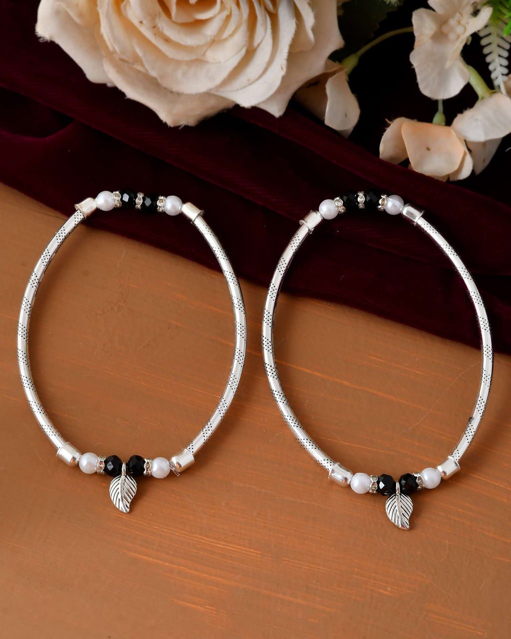 Jewels Nest Set of 2 Silver-Plated Black & White Beaded Anklets with Leaf Charm - Distacart