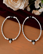 Jewels Nest Set of 2 Silver-Plated Black & White Beaded Anklets with Leaf Charm - Distacart