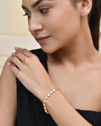 Jewels Nest Elegant Fancy Gold Bracelet with Heart-Shaped Links - Distacart