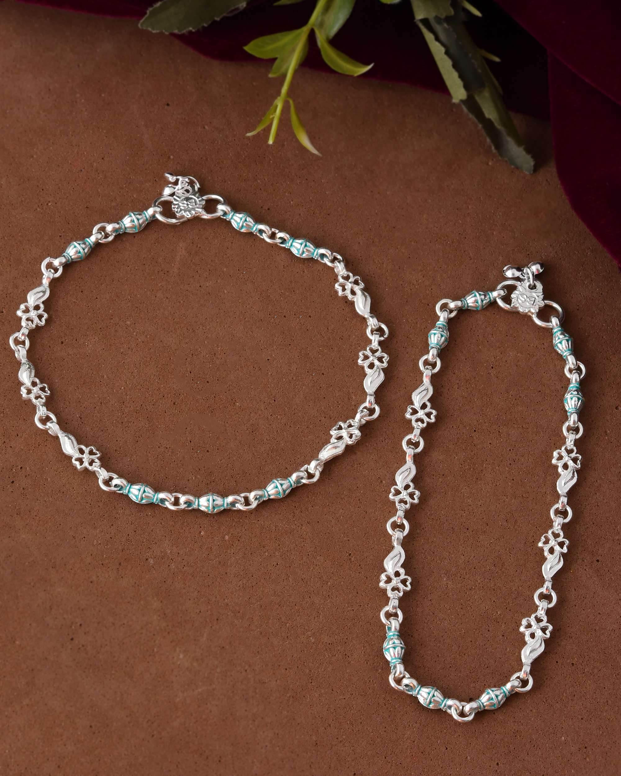 Jewels Nest Set of 2 Silver-Plated Anklets with Green Beads & Leaf Motifs - Distacart