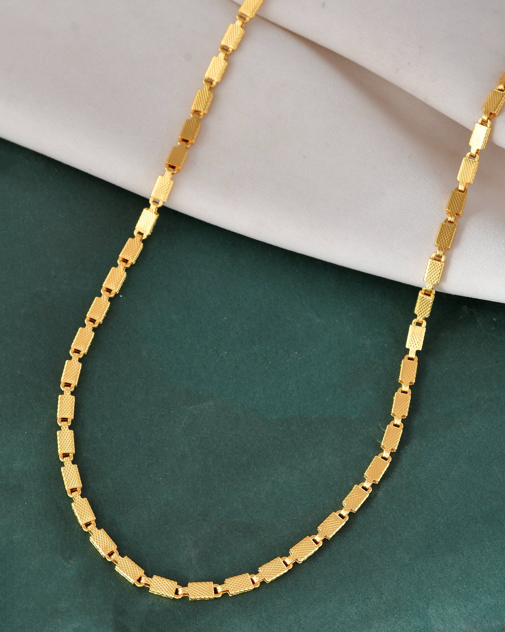 Jewels Nest Men Gold-Polished Stainless Steel Self Design Biscuit Chain