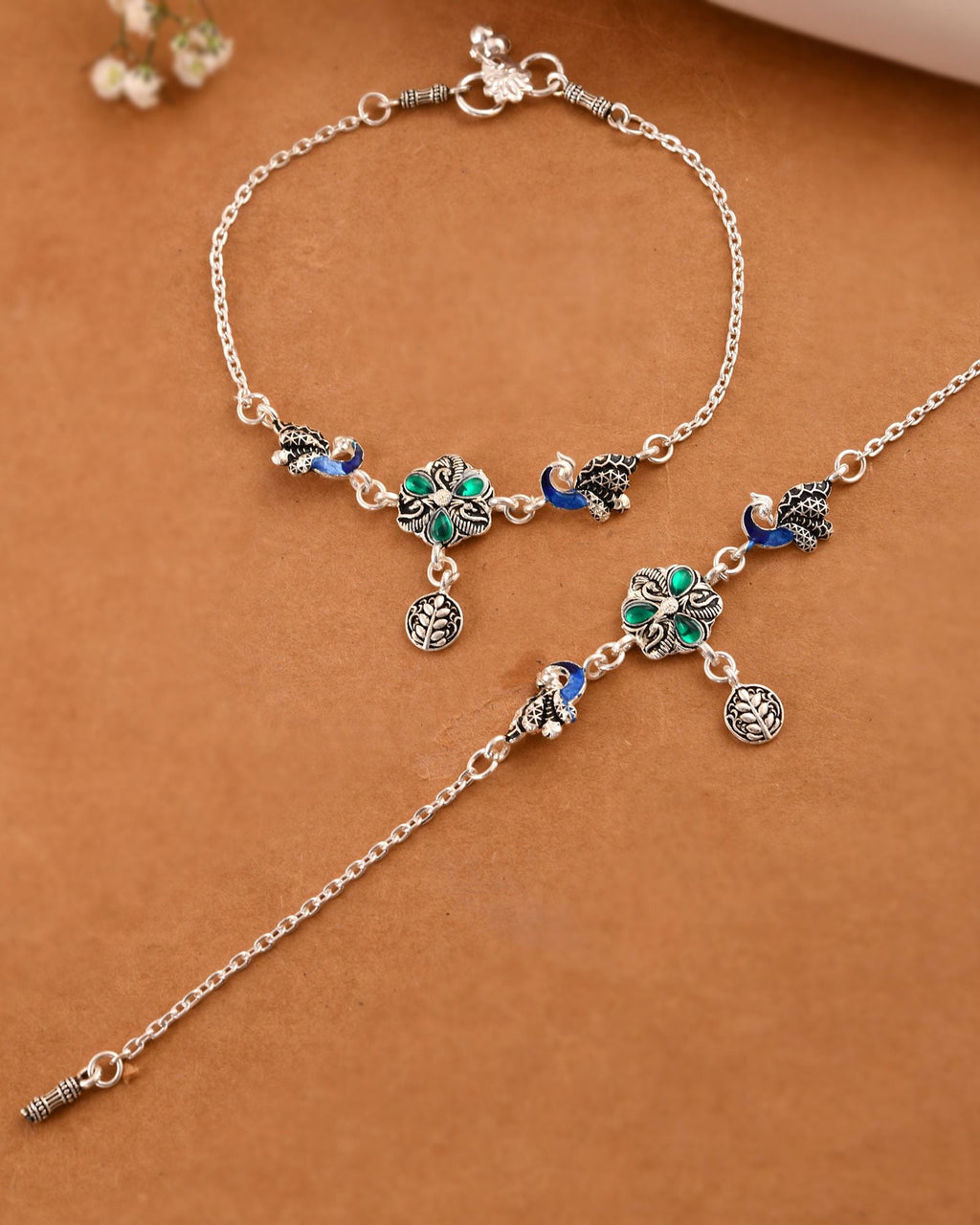 Jewels Nest Royal Peacock Charm Silver Anklet With Emerald Floral Centre And Leaf Drop