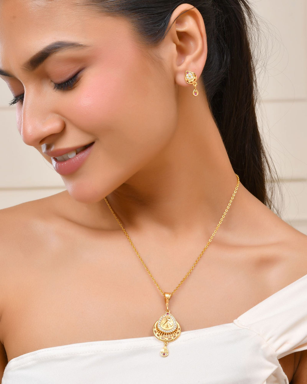 Jewels Nest Gold Finish Teardrop Pendant Necklace Set With Stone Stud Earrings For Women