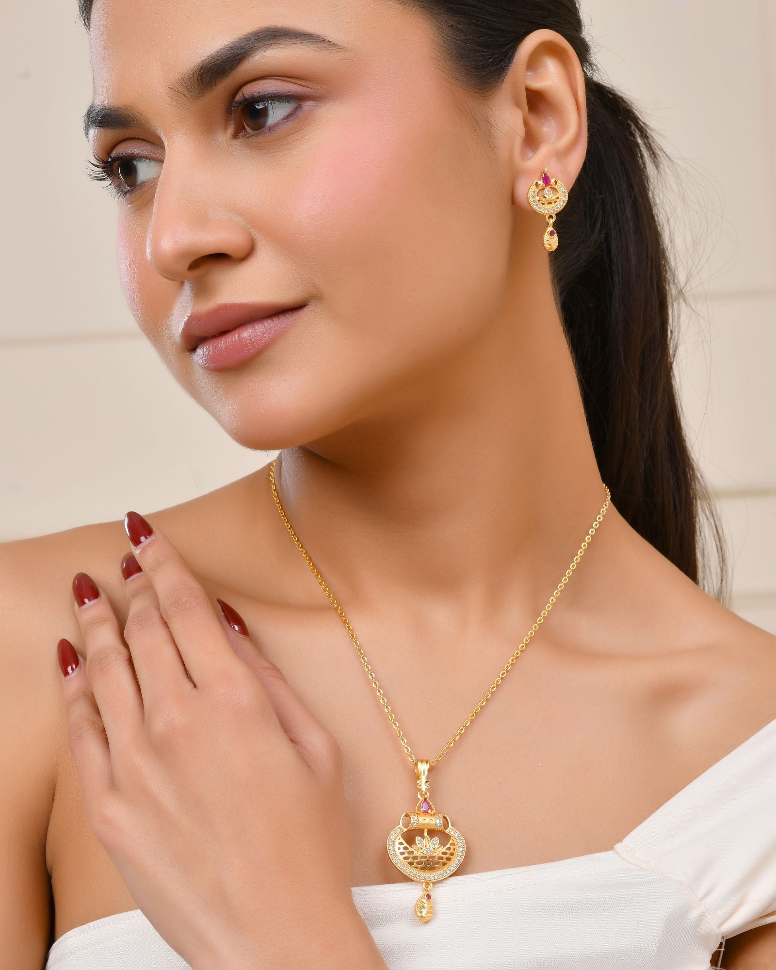 Jewels Nest Gold-Plated Traditional Pendant Necklace Set With Matching Earrings For Women