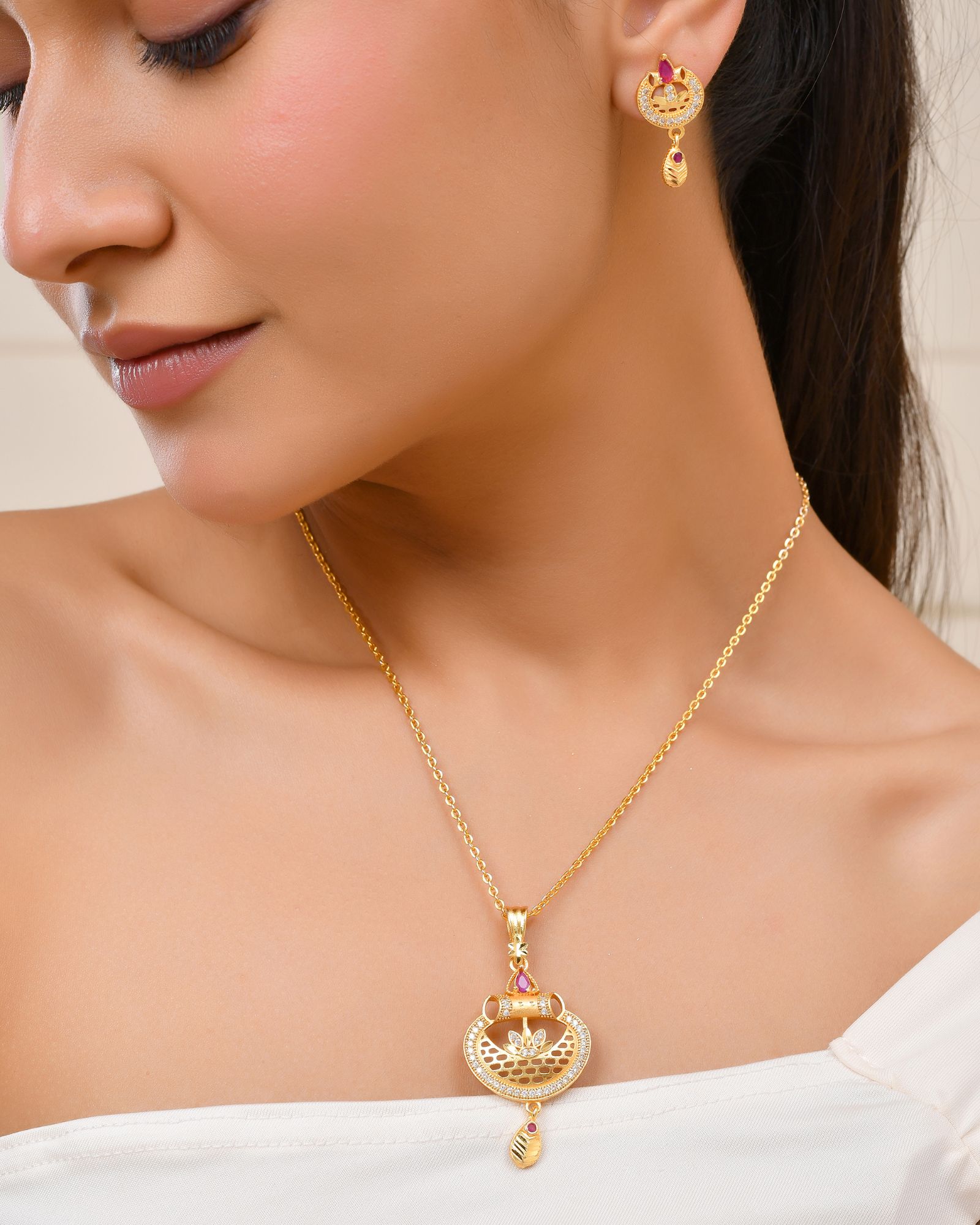 Jewels Nest Gold-Plated Traditional Pendant Necklace Set With Matching Earrings For Women