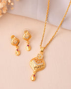 Jewels Nest Gold-Plated Floral Pendant Necklace Set With Matching Drop Earrings For Women