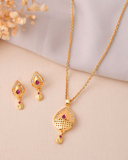 Jewels Nest Gold-Plated Teardrop Pendant Necklace Set With Matching Earrings For Women