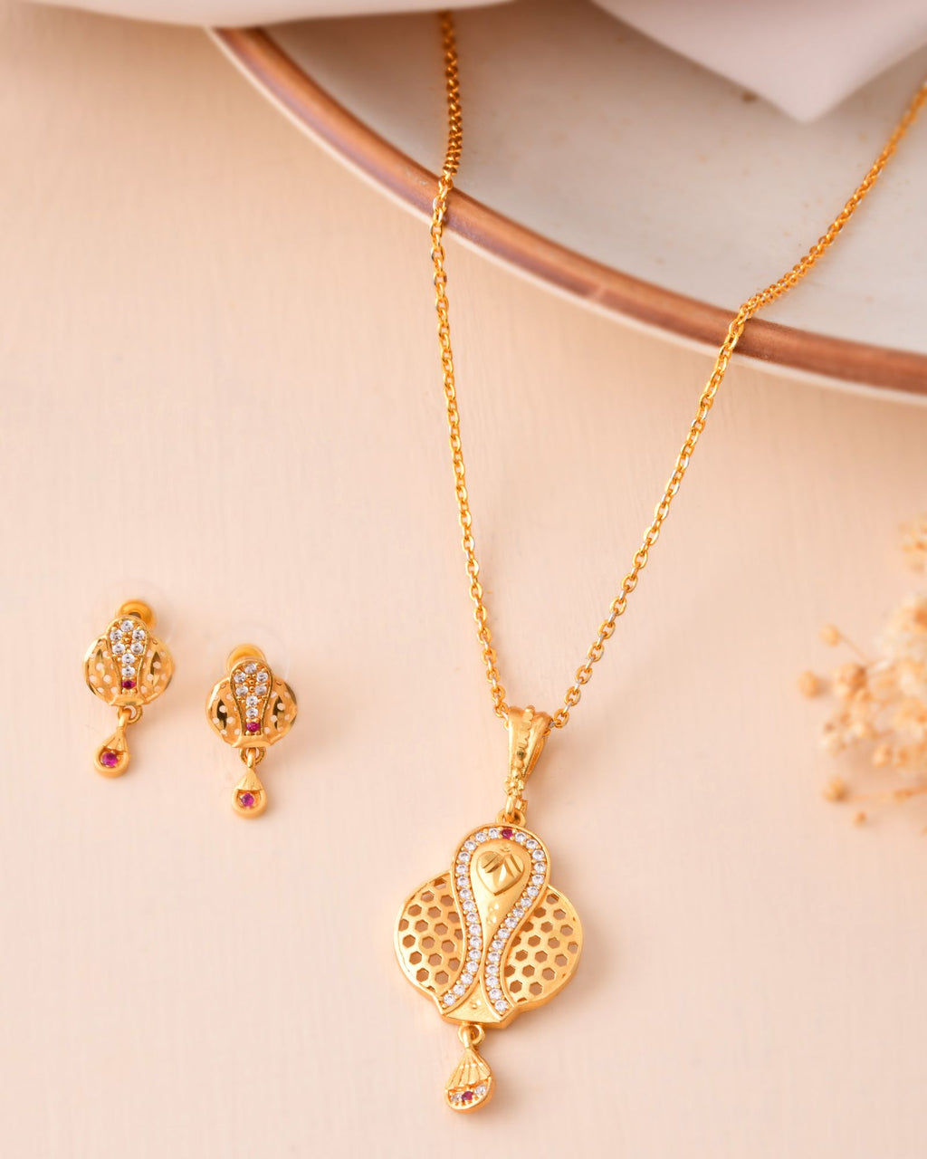 Jewels Nest Gold-Plated Honeycomb Design Pendant Necklace Set With Matching Earrings For Women