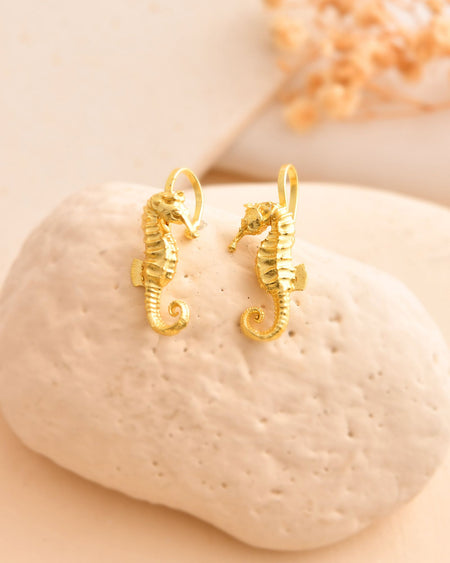 Jewels Nest Gold-Tone Seahorse Ear Cuff Earrings For Women