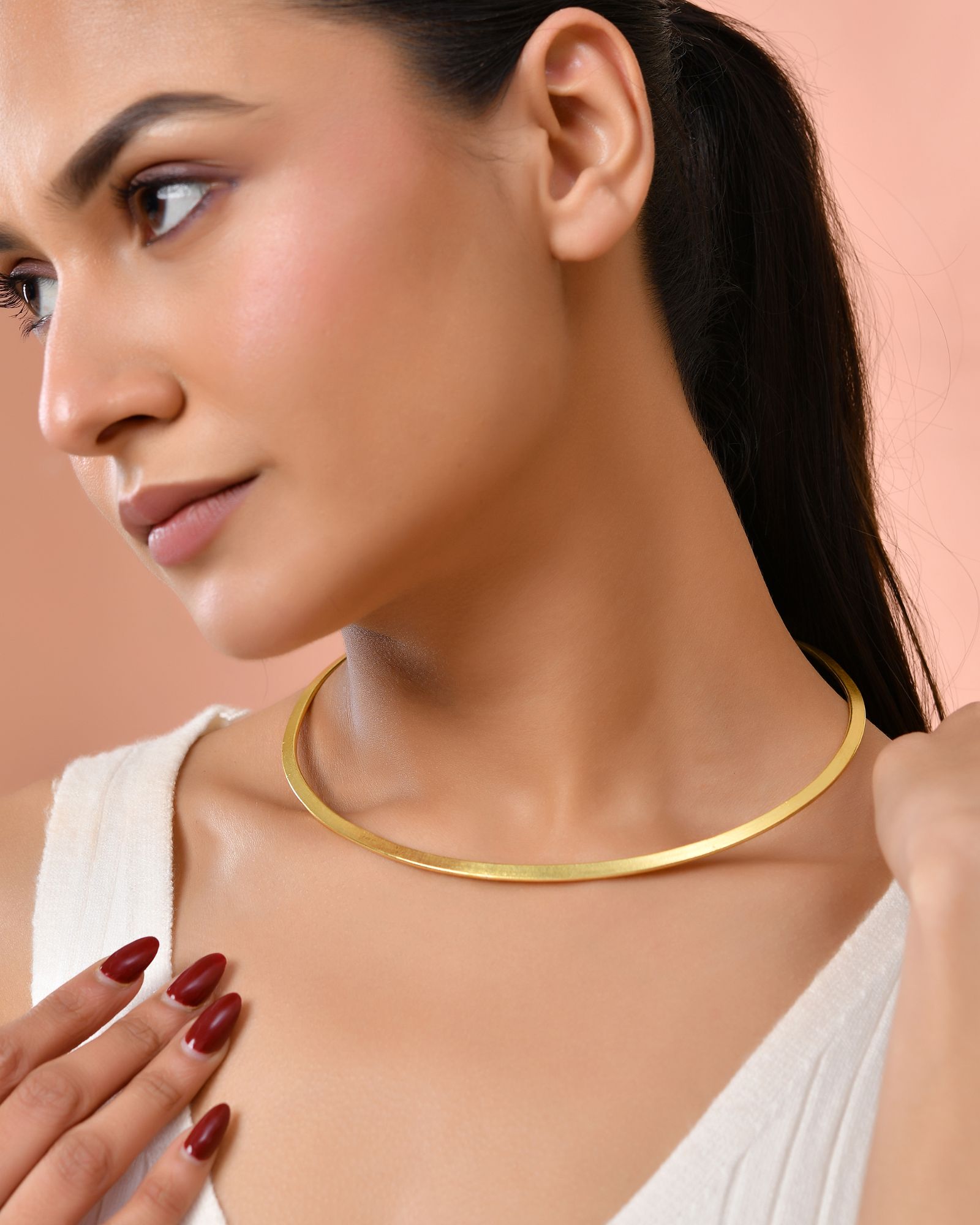 Jewels Nest Gold-Tone Minimal Collar Necklace For Women | Sleek Flat Chain Statement Jewellery