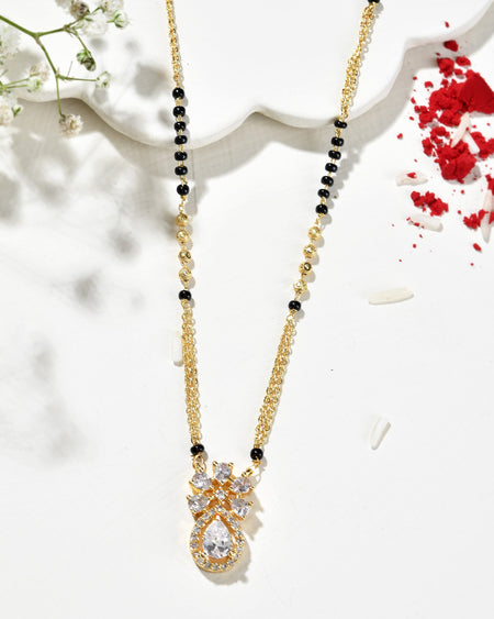 Jewels Nest Elegant Floral Pendant Gold-Polished Mangal Sutra
