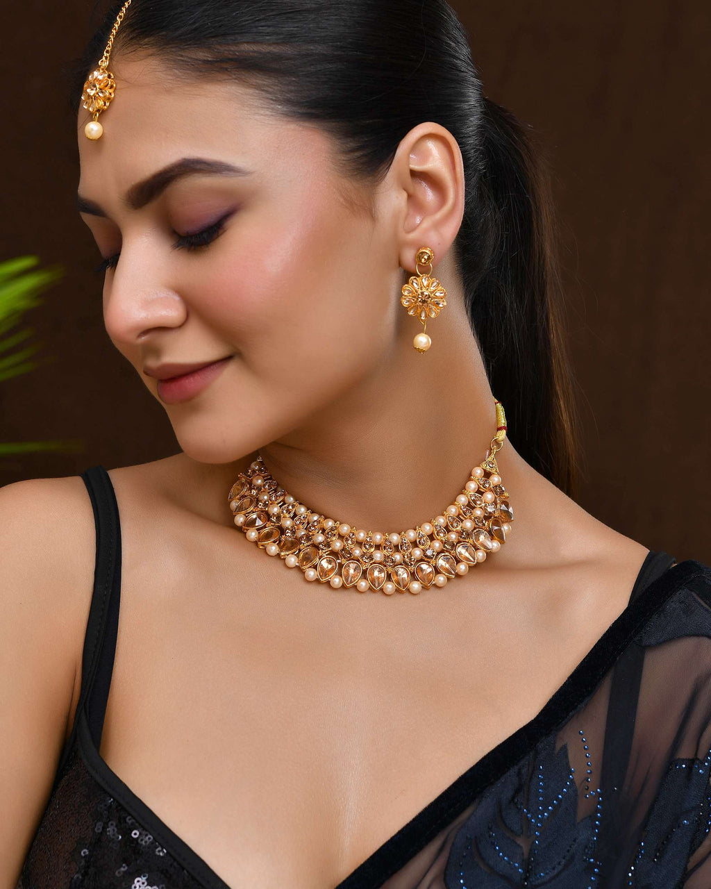 Jewels Nest Gold-Plated Kundan-Style Choker Necklace Set with Pearls & Earrings – Ethnic Wedding Jewellery